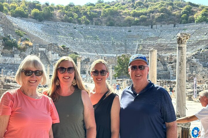 PRIVATE TOUR FOR CRUISERS : Mary's House (Meryemana) と Ephesus