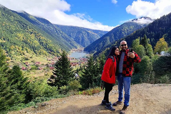 Uzungöl-Tour: Ganztägiges Naturabenteuer mit Besuch einer Teefabrik