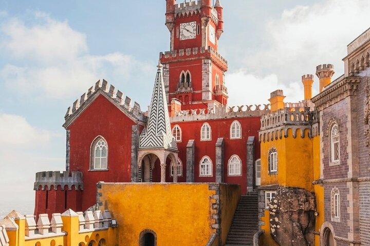 Sintra Private Tour med billetter: Pena Palace & Moorish Castle