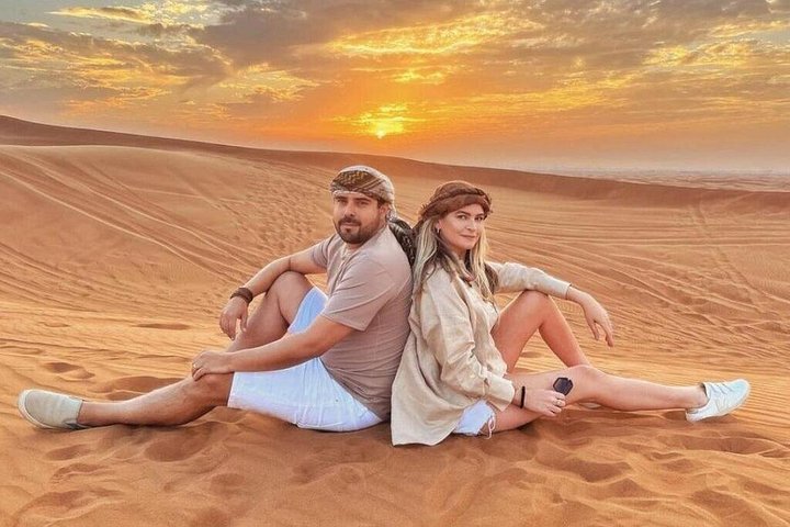 Dubai Private Evening Red Dunes Safari, BBQ & Premium Camp