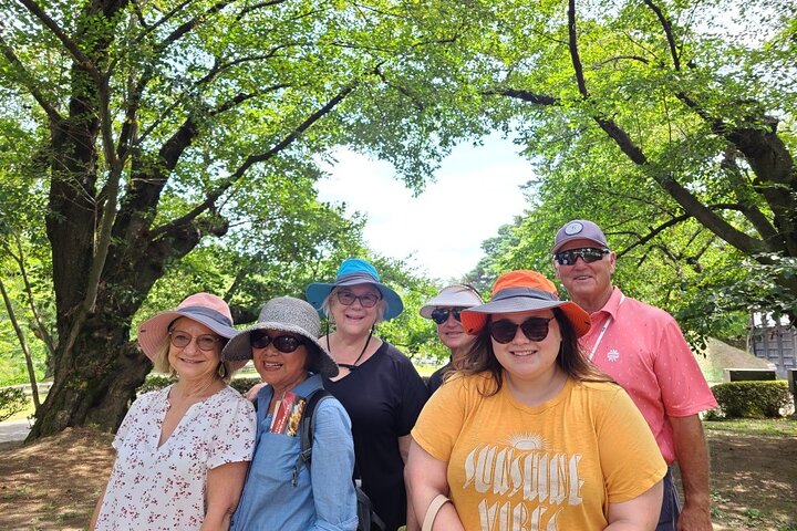 Excursion personnalisée d'une demi-journée à Hirosaki avec Guide local agréé