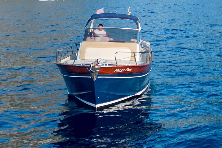 Excursion en bateau en petit groupe : Découvrez la côte amalfitaine au départ de Positano