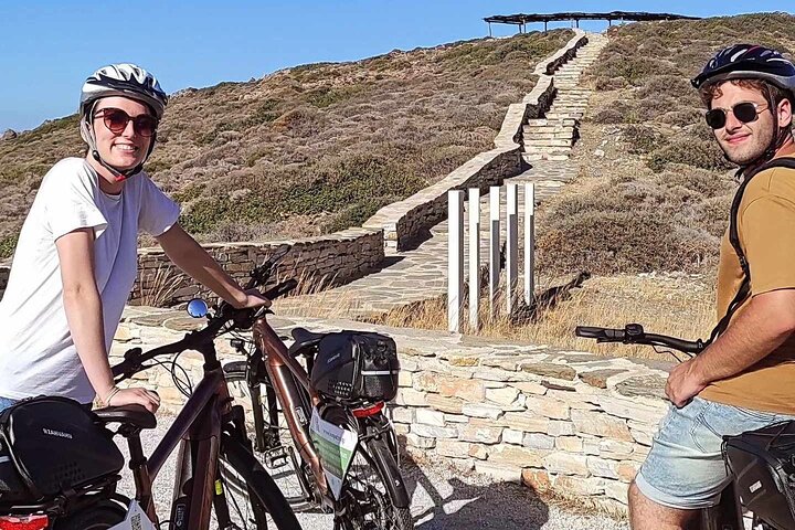 Ios History & Myth E-Bike Tour : Scopri l'eredità di Omero