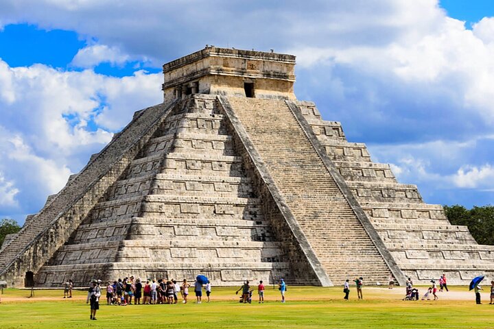 Guidad tur till Chichén Itzá och Cenote och Valladolid med lunch