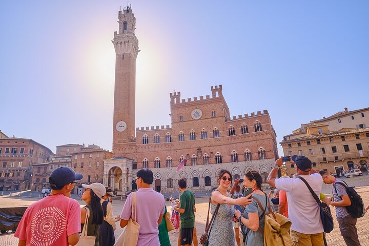 Pisa, Siena, San Gimignano met lunch en wijnproeverij bij een wijnmakerij