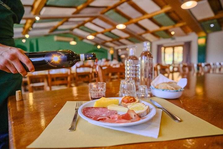 Pisa, Siena, San Gimignano met lunch en wijnproeverij bij een wijnmakerij