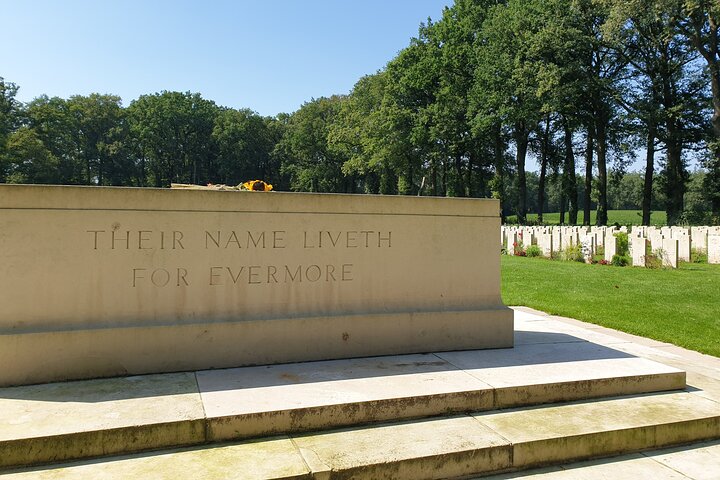 6-timers Battle of Arnhem-tur med bil med privat guide