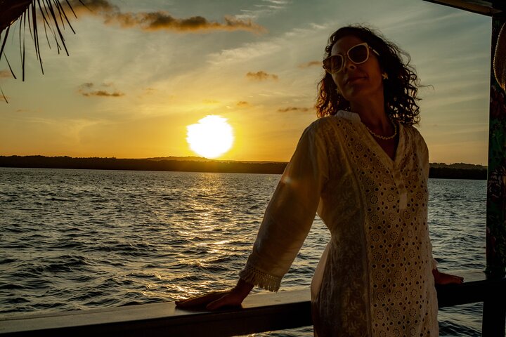 Côte nord avec coucher de soleil au son du Boléro de Ravel