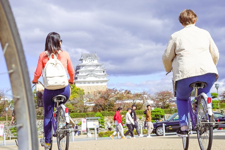 Himeji Castle Easy Bike Tour : Samurai Geschichte, Garten & Matcha