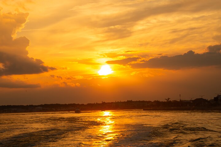 1 Uur Zonsondergang en OC Havencruise in Ocean City MD