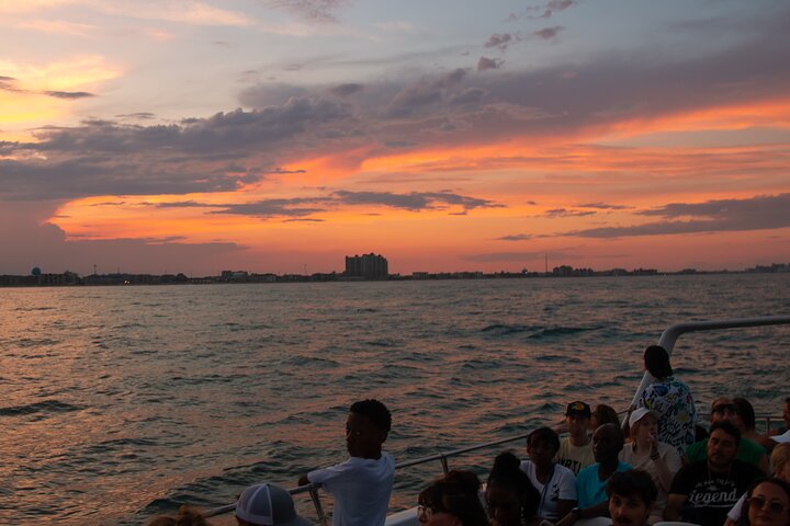 1 Uur Zonsondergang en OC Havencruise in Ocean City MD