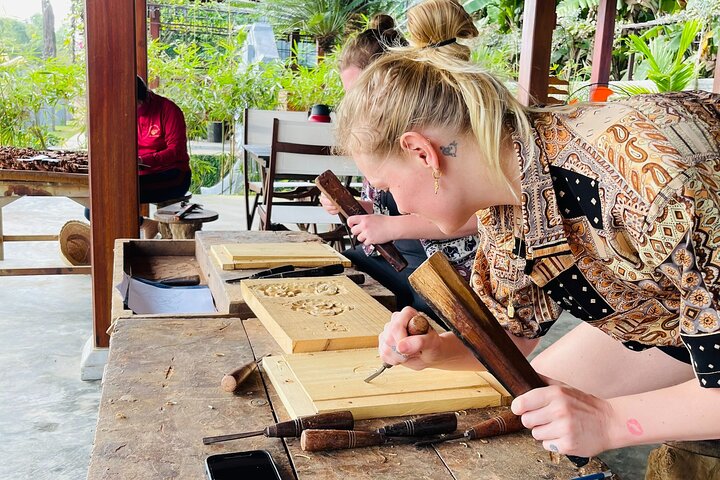 Hoi An Carvão de Madeira: Crie sua madeira de arte com mestre artesão
