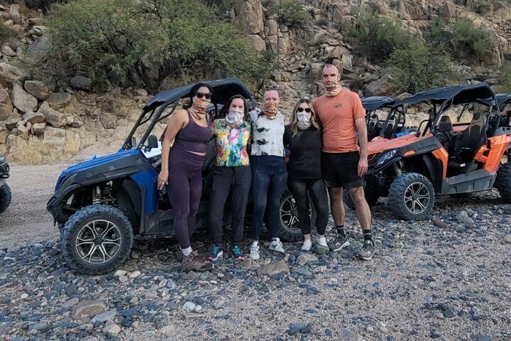 Tour guidé en ATV ou UTV au coucher du soleil pour 2 personnes hors route à Scottsdale