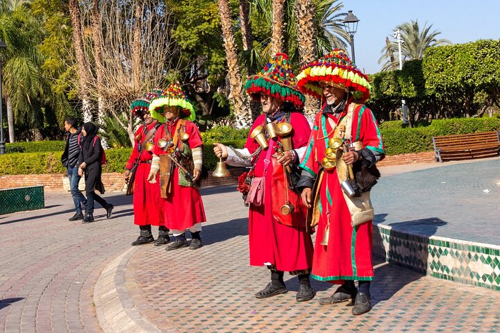 Marrakech : Bahia Palace, Saadian Tombes, Souk & Medina Begeleide Tour