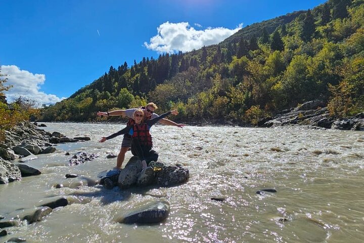 Geweldige Rafting-ervaring op de Last Wild Vjosa-rivier van Europa in Permet, Albanië
