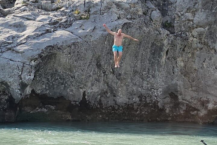 Geweldige Rafting-ervaring op de Last Wild Vjosa-rivier van Europa in Permet, Albanië