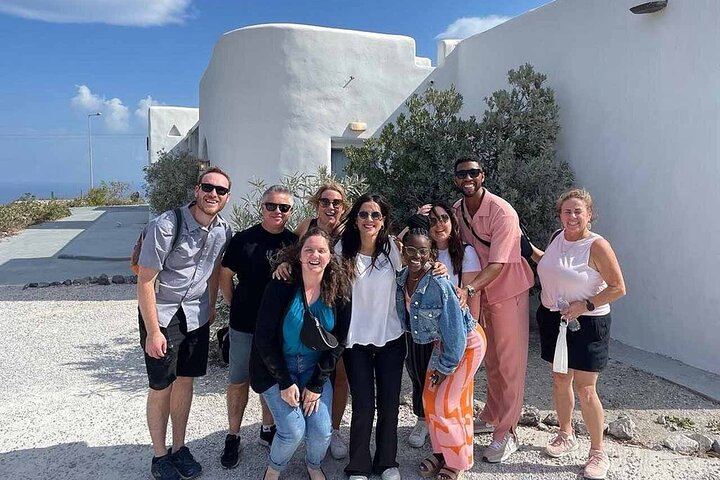 Santorini Weinabenteuer mit 12 Weinproben, Tapas und Sonnenuntergang
