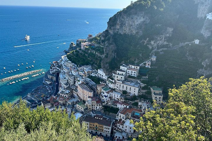Autentisk Vespa Tour af Amalfikysten Positano og Ravello besøg