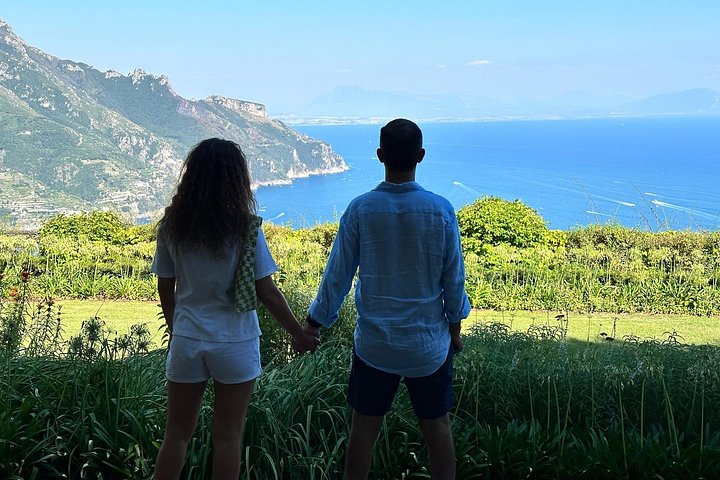 Autentisk Vespa Tour af Amalfikysten Positano og Ravello besøg