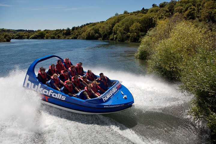 Paseo en jet boat por las cataratas del Huka