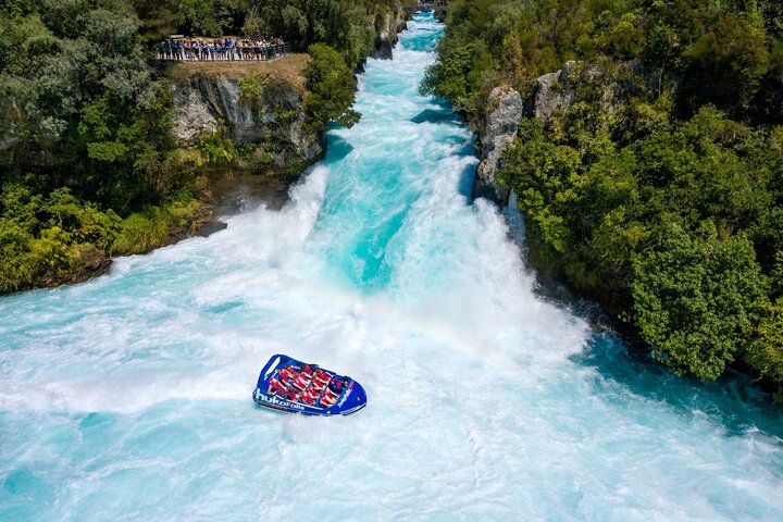 Paseo en jet boat por las cataratas del Huka