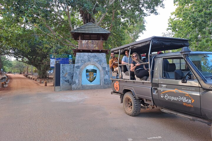 Wilpattu National Park Guidad tur i en Safari Jeep Ride