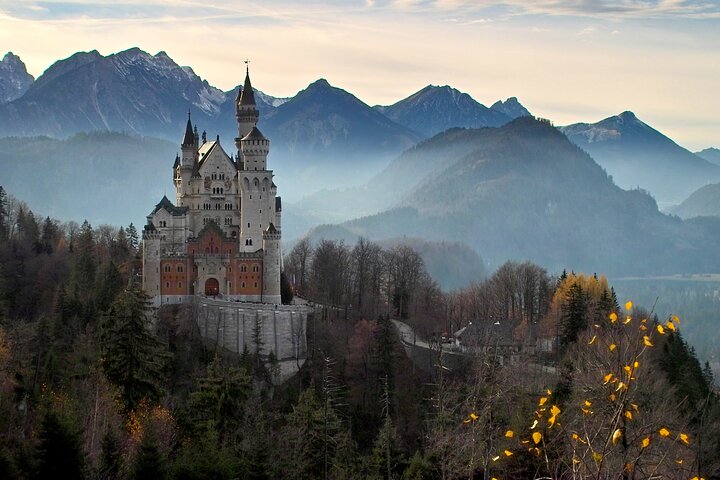 Hopp over køen Neuschwanstein slottstur fra Hohenschwangau