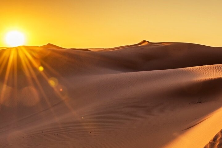 Exclusieve Merzouga Desert Safari: Kamelentocht, zandsurfen & diner