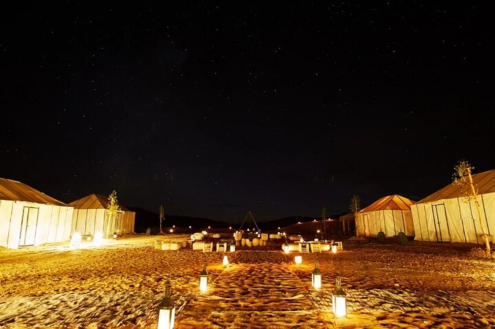 Exclusieve Merzouga Desert Safari: Kamelentocht, zandsurfen & diner