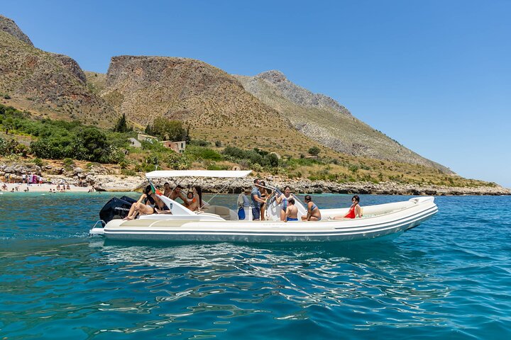 Excursión en barco de día completo de San Vito Lo Capo a Castellammare del Golfo