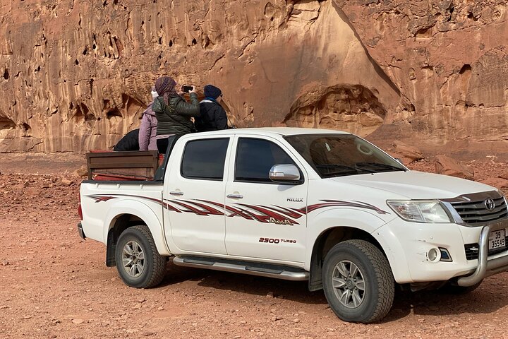 De Petra a Wadi Rum, luego de regreso a Ammán o al aeropuerto.