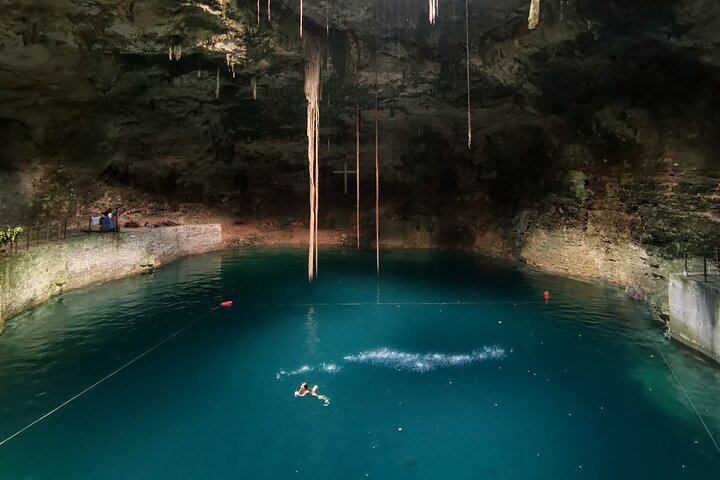 Colectivo Turístico Rio Lagartos+Coloradas (Lago Rosa)+Cenote