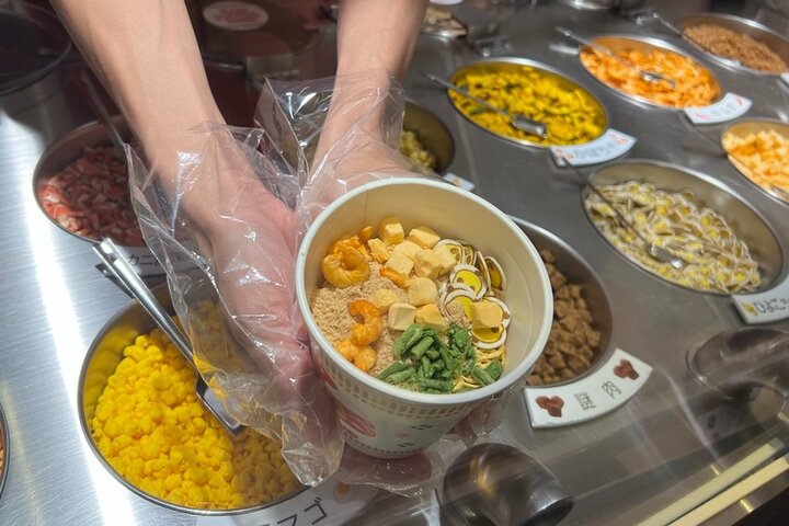 Yokohama: Guided Cup Noodles Museum Tour & Lav din egen kop