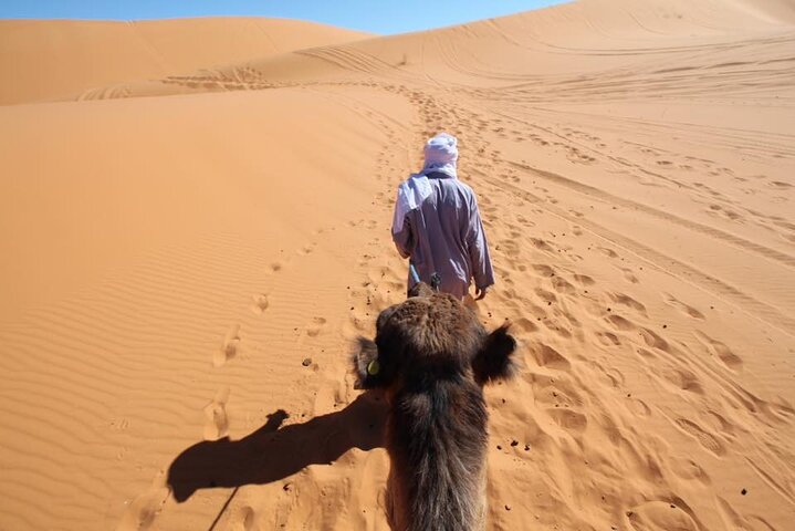 3-tägige Gruppentour von Errachidia zum Luxus-Wüstencamp Merzouga