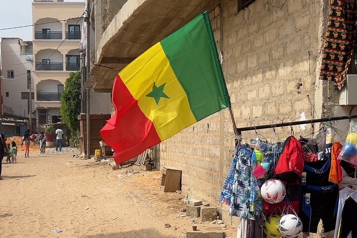 Senegalesisk gatemattur i Dakar