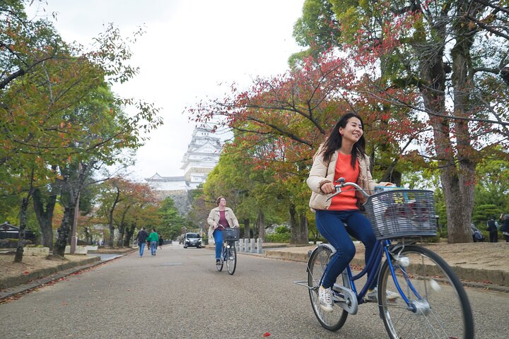Himeji Castle Easy Bike Tour : Samurai Geschichte, Garten & Matcha