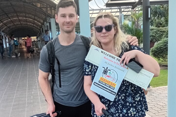 Traslados desde el Aeropuerto de Colombo a cualquier ciudad Srilanka