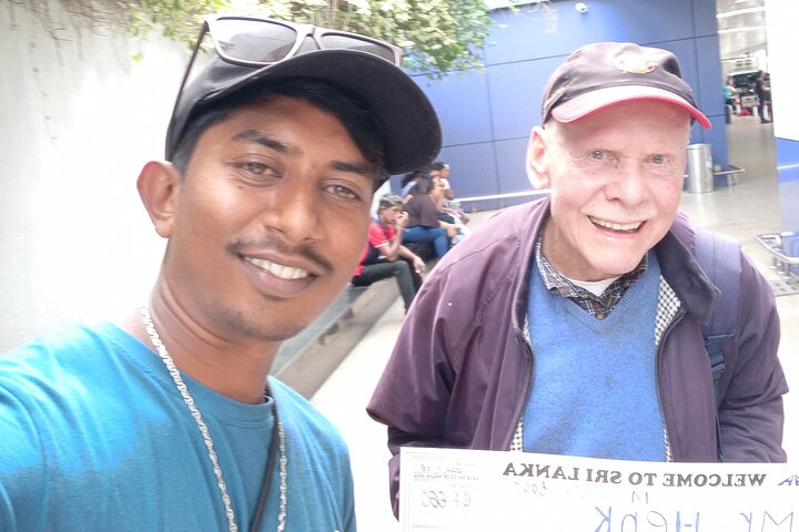 Traslados desde el Aeropuerto de Colombo a cualquier ciudad Srilanka
