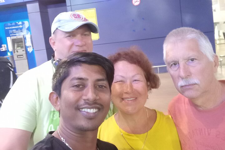 Traslados desde el Aeropuerto de Colombo a cualquier ciudad Srilanka