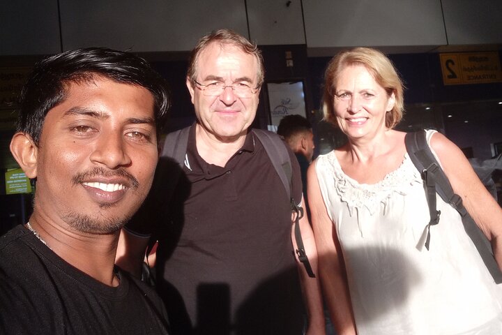 Traslados desde el Aeropuerto de Colombo a cualquier ciudad Srilanka