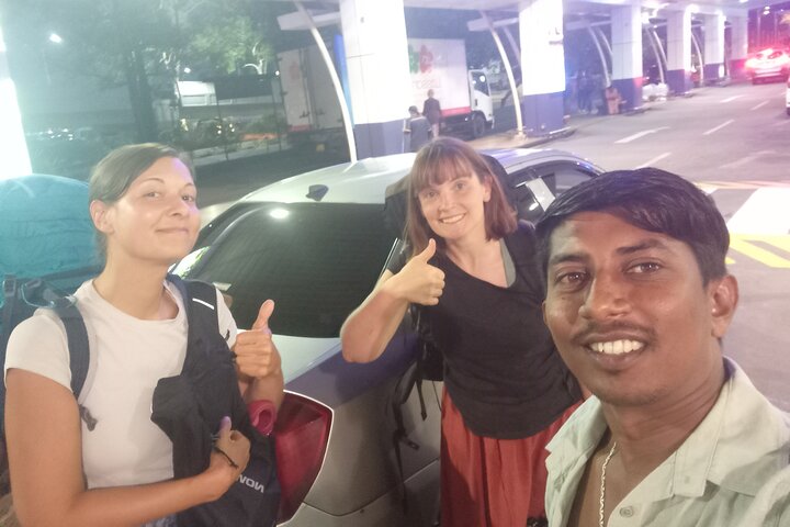 Traslados desde el Aeropuerto de Colombo a cualquier ciudad Srilanka