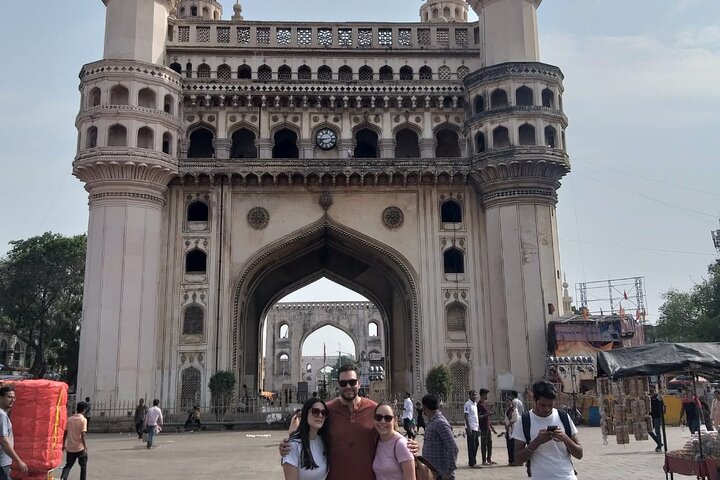 Rijden door architectonische wonderen: Hyderabad naar Vadodara