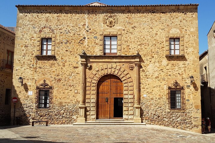 Patrimonio Medieval de Cáceres - Casco Antiguo, Catedral y Palacio Carvajal