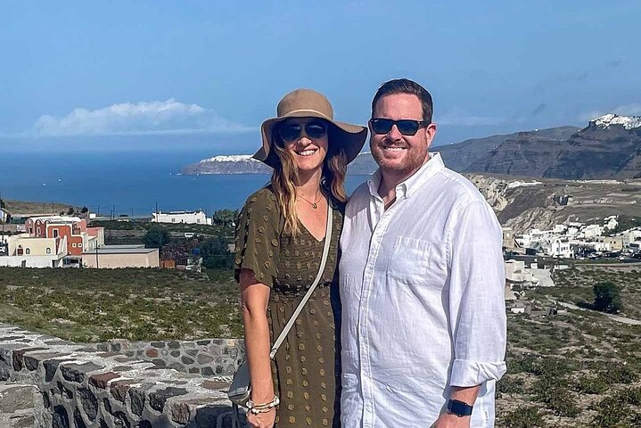 Santorini Weinabenteuer mit 12 Weinproben, Tapas und Sonnenuntergang