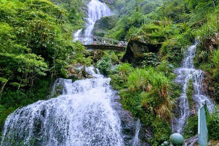Privétour van een hele dag in Sapa met de auto