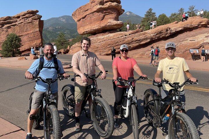 Kør Manitou Springs & Garden of the Gods Bedste guidede eBike-tur!