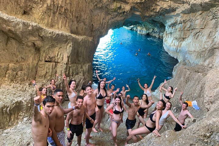 Zakynthos tour de barco: naufrágio & cavernas azuis locais com 3 paradas de natação