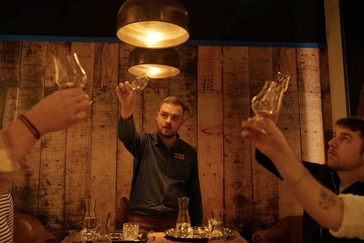 Guidad tur till Shed Distillery av PJ Rigney i Leitrim