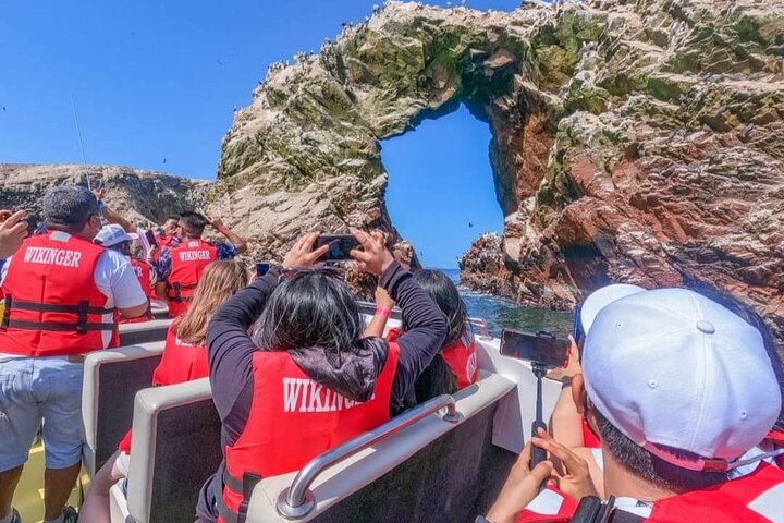 Ballestas-øyene fra Puerto San Martin