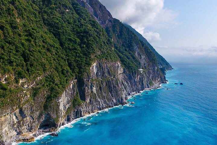 Taroko Gorge, Qingshui Cliffs og Qixingtan Beach Tour fra Hualien